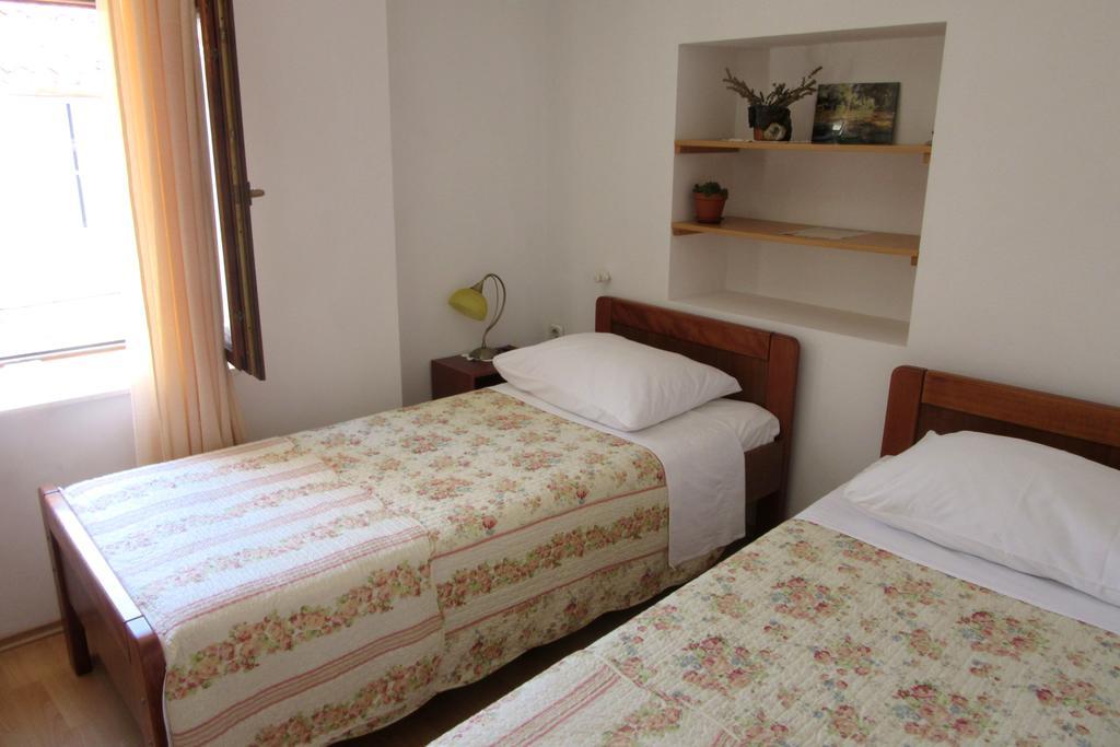 Dobra Apartments Trogir Extérieur photo